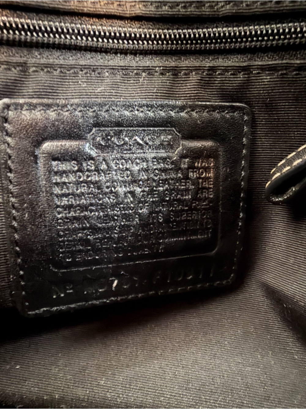 Vintage Y2K Coach Soho F10911 Black Leather Buckle Carryall Shoulder Bag - Picture 2 of 10